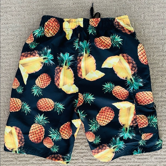 The Image NWT Designer Style PINEAPPLE PRINT Swim TRUNK Shorts Large - Picture 6 of 10